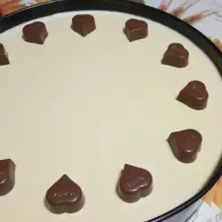 Десерт със сметана и течен шоколад