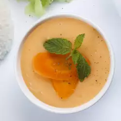 Крем супа от моркови със зехтин