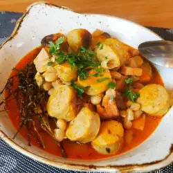 Касуле (Най-вкусната бобена супа с наденички)