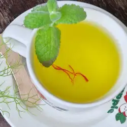 Чай с шафран, копър и египетска мента