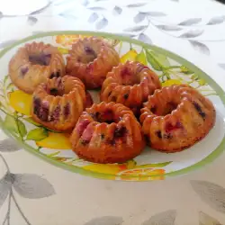 Черешови кексчета с шоколадови капки