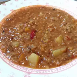 Супа от червена леща с олио