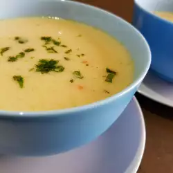 Зимна супа с жълтъци