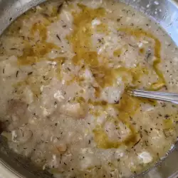 Чеснова супа с пилешки бульон