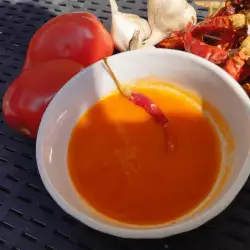 Чили с домати