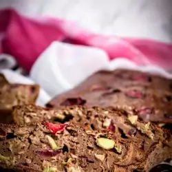 Шоколадов кекс с тиквички и череши