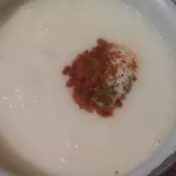 Икономична супа с кисело мляко