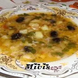 Зеленчукова супа с маслини