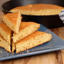 Царевичен хляб със сирене