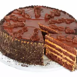 Шоколадова торта с лешници