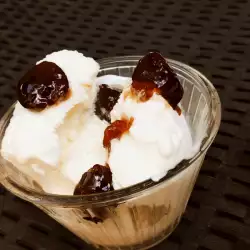 Млечен ванилов домашен сладолед