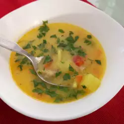 Супа с месо и доматено пюре
