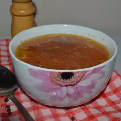Лятна супа със зеленчуков бульон