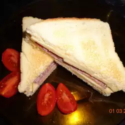 Клуб сандвич с кашкавал