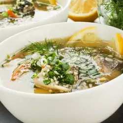 Зеленчуков бульон за рибени, мидени и рачени супи