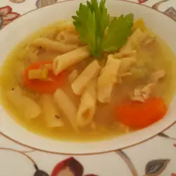 Пилешка супа с картофи и праз