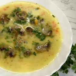 Гъбена супа с печурки и застройка