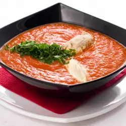 Бърза доматена супа