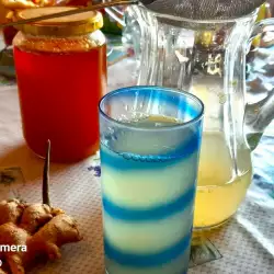 Джинджифилова вода с лимон и мед