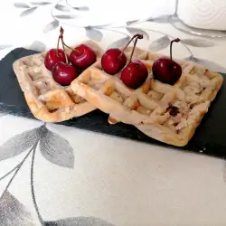 Сладки гофрети с череши