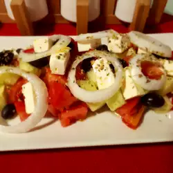 Гръцка салата с фета