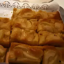 Грузински ябълков сладкиш