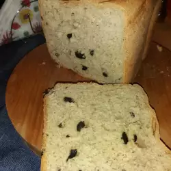 Хляб в хлебопекарна с маслини