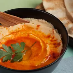Рецепти със сусамов тахан и домати