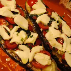 Патладжани по италиански с чери домати
