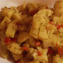Картофена салата с лук и чушки