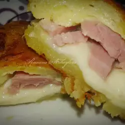 Свинско с картофи и шунка