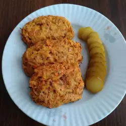 Картофени кюфтета на фурна с моркови