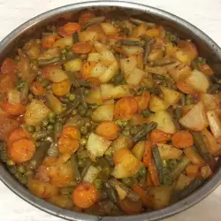 Постни картофи с моркови