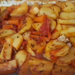 Картофи с моркови на фурна