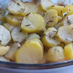 Картофи на фурна с праз