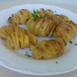 Картофки със сланина на фурна