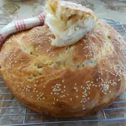 Тутманик със сирене и брашно