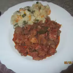 Сготвено със свинско и зеленчуци
