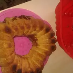 Кекс с орехи под формата на сърце