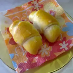 Солени кифлички с яйца