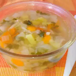 Зеленчукова супа с кисело зеле
