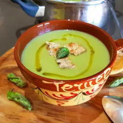 Здравословна супа с аспержи
