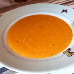 Крем супа от червена леща с морков