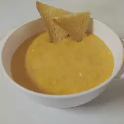Супа от червена леща със сметана