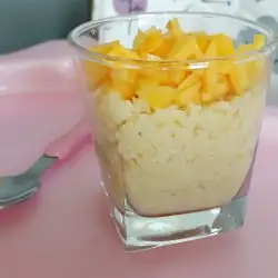Кускус с праскови за деца