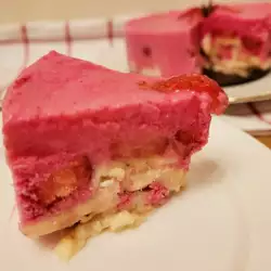 Празничен десерт с ягоди