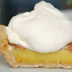 Маслен пирог с лимон
