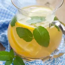 Италианска напитка от печени лимони