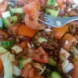 Зеленчукова салата с олио