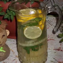 Диетични напитки с лимони